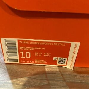 Nike zoom vapory next% 2 size 10 women’s new with box never worn